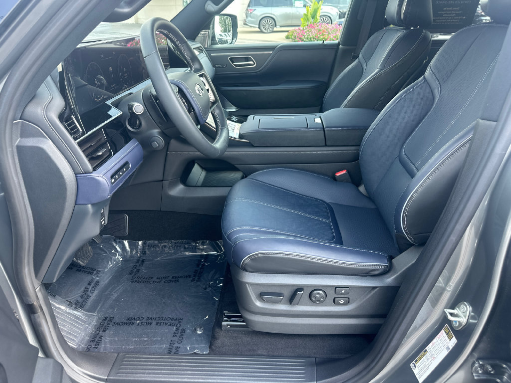 Certified 2026 INFINITI QX80 4WD w/ Sport Exterior Package image 9