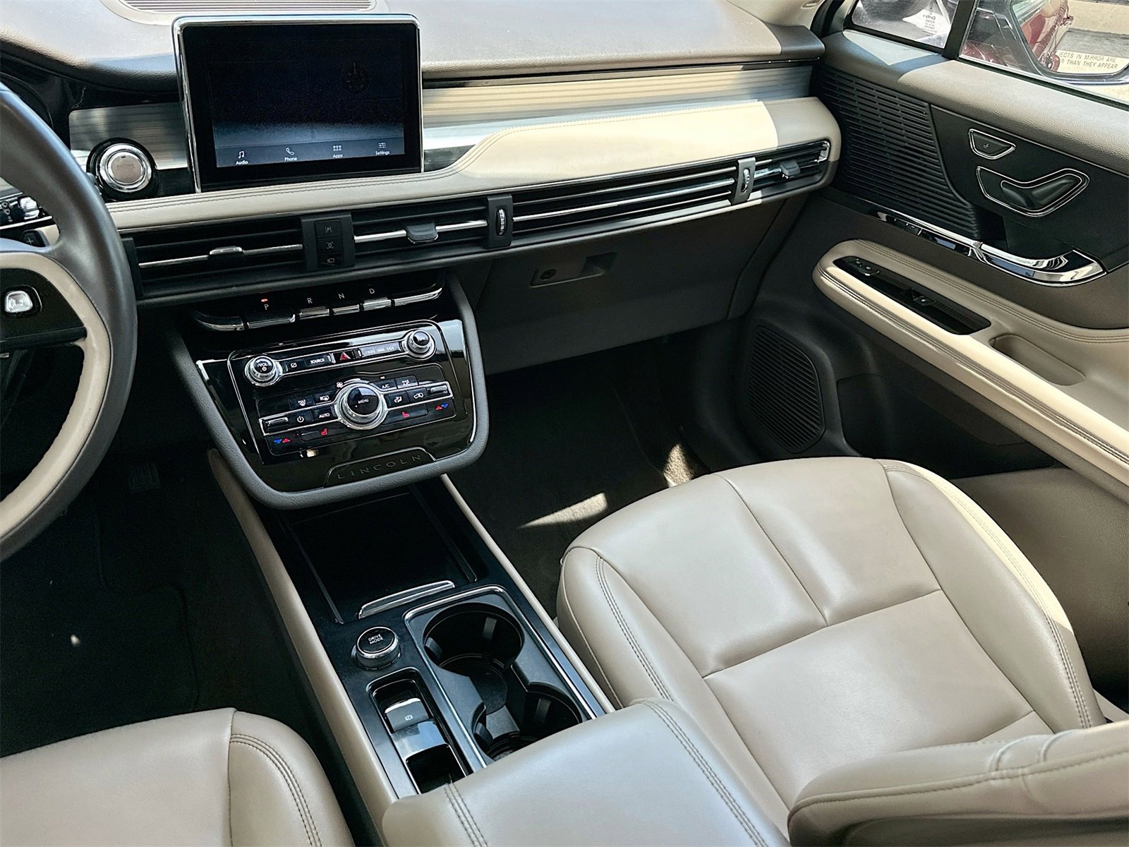 Used 2021 Lincoln Corsair Standard image 22