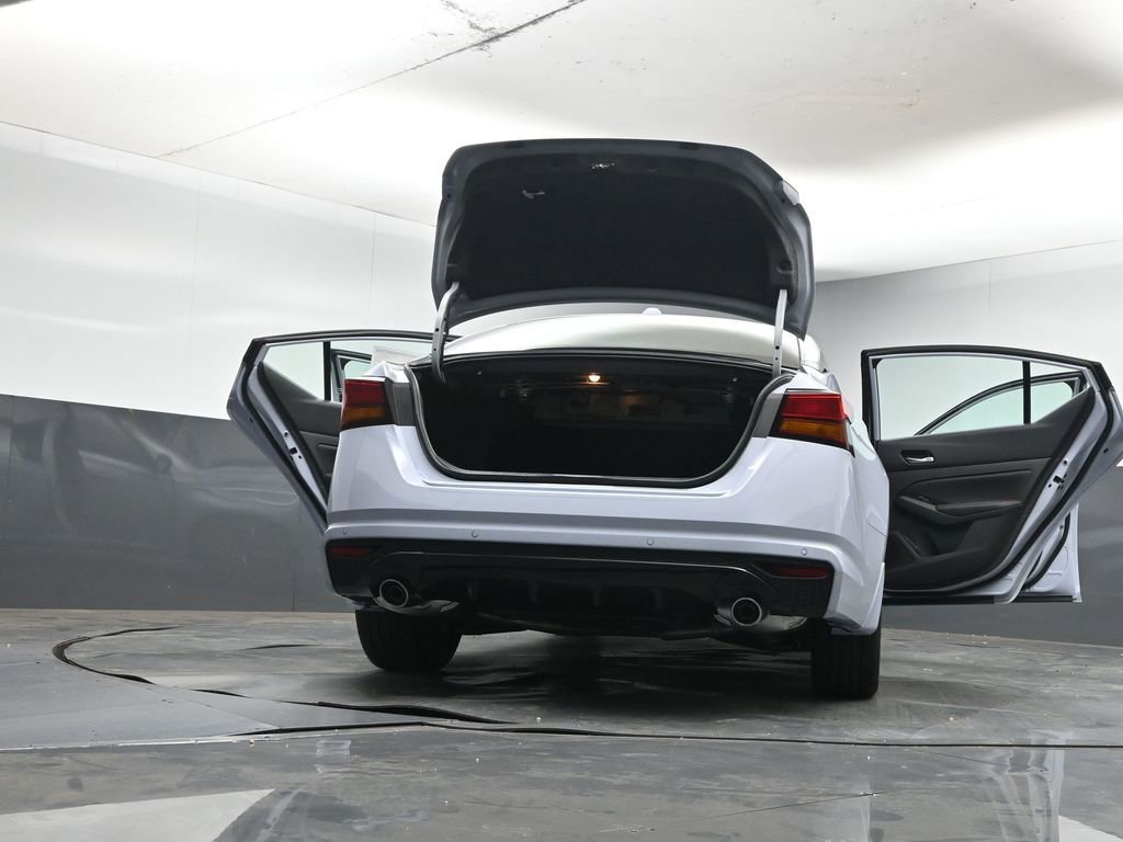 New 2025 Nissan Altima 2.5 SR image 44