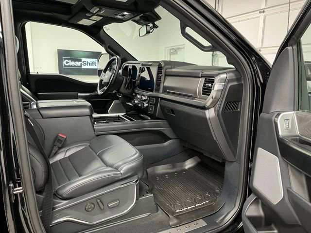 Used 2025 Ford F450 Platinum w/ FX4 Off-Road Package AWD/4WD image 57