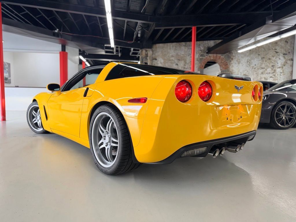 Used 2005 Chevrolet Corvette Coupe w/ Preferred Equipment Group image 4