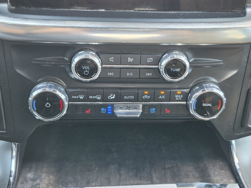 Used 2022 Ford F150 Lariat w/ Trailer Tow Package RWD image 18