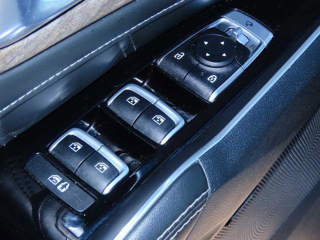 Used 2022 Kia Sorento SX Prestige image 17