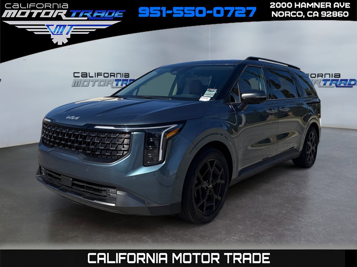 Used 2025 Kia Carnival SX Prestige image 1