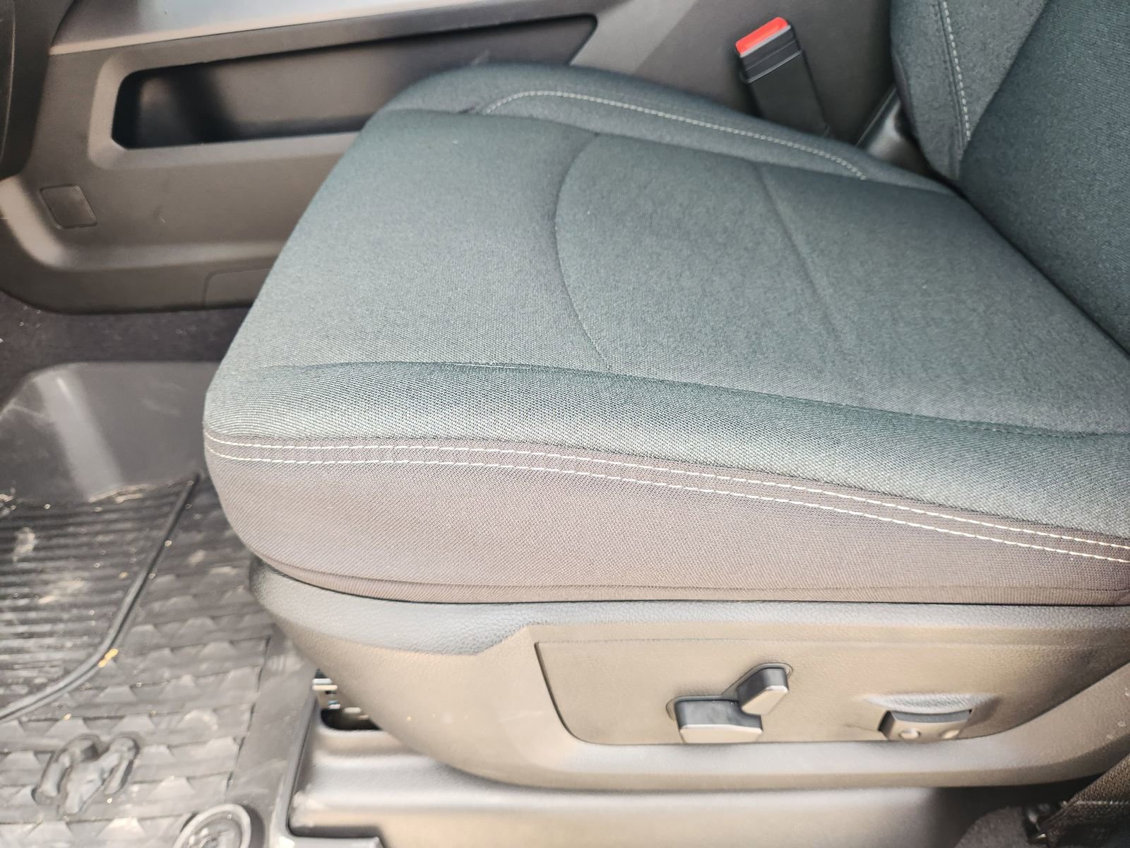 New 2026 RAM 3500 Lone Star image 21