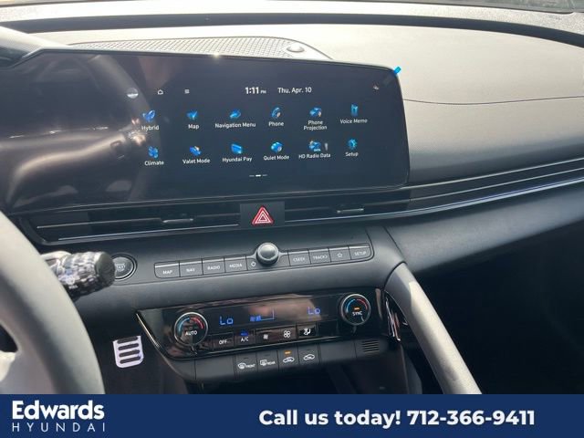 New 2025 Hyundai Elantra SEL image 17