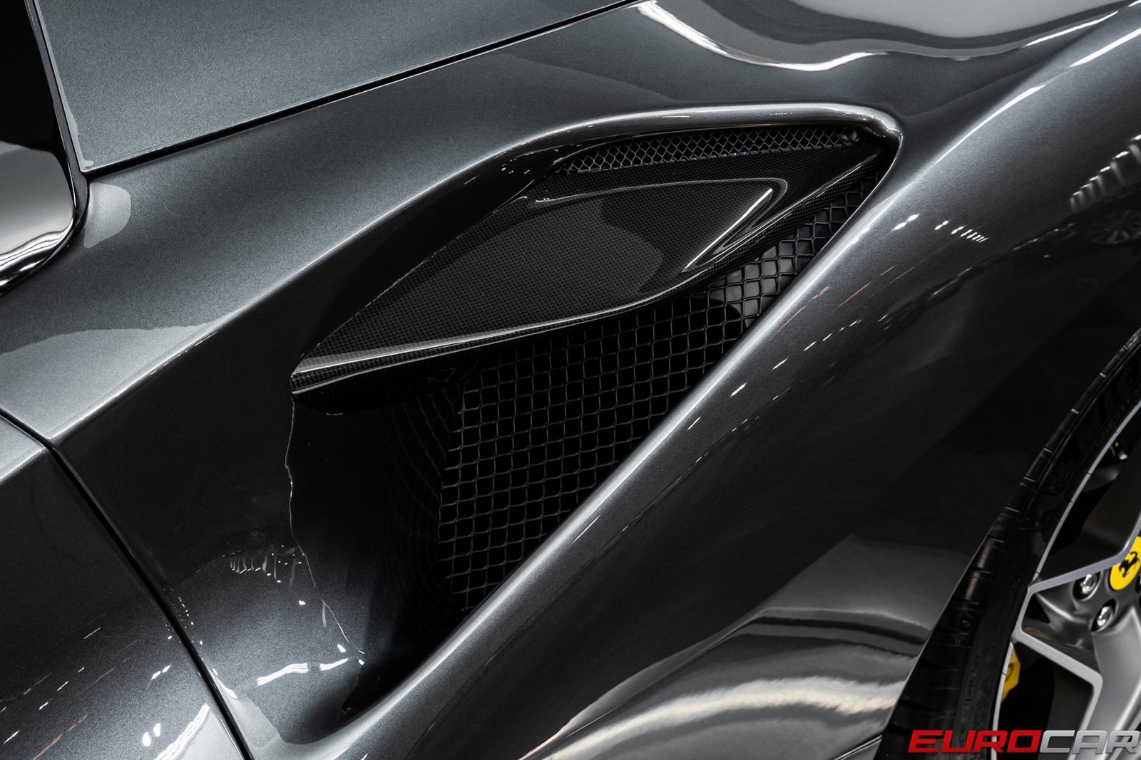 Used 2022 Ferrari F8 Tributo image 19