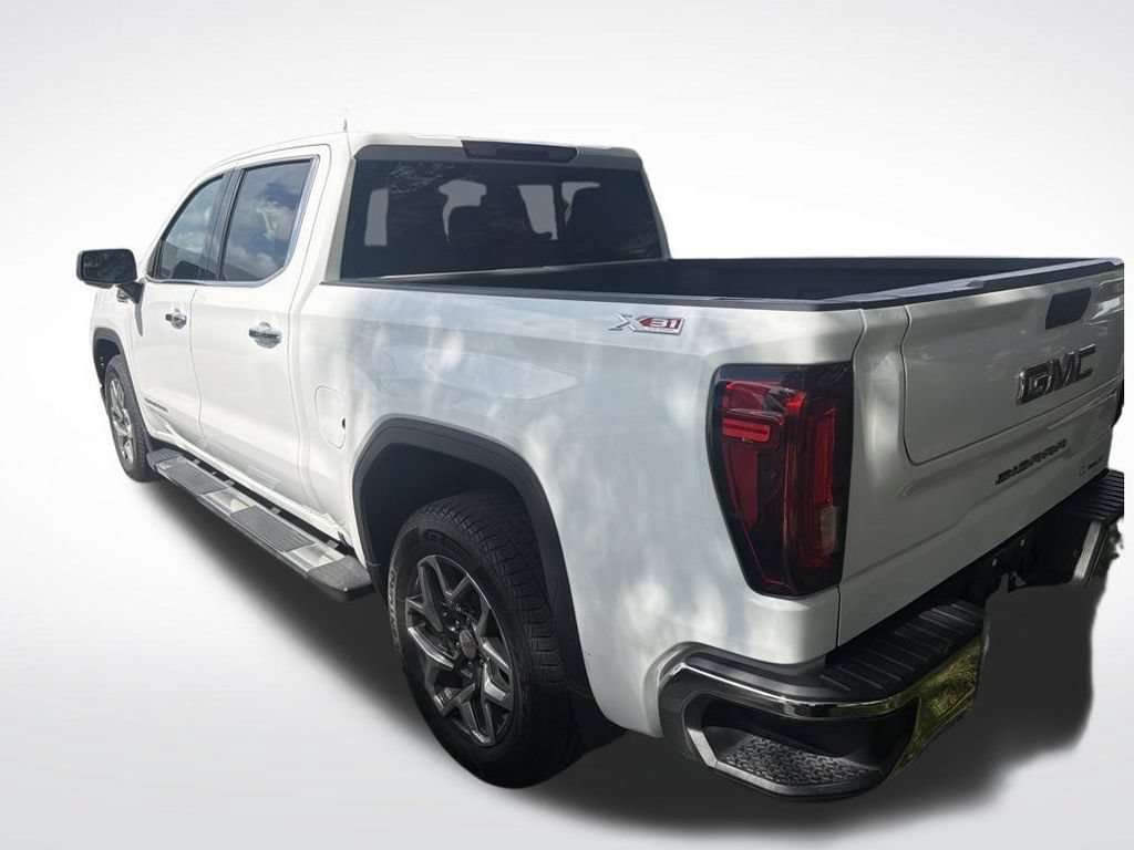 Used 2023 GMC Sierra 1500 SLT w/ SLT Premium Package AWD/4WD image 6