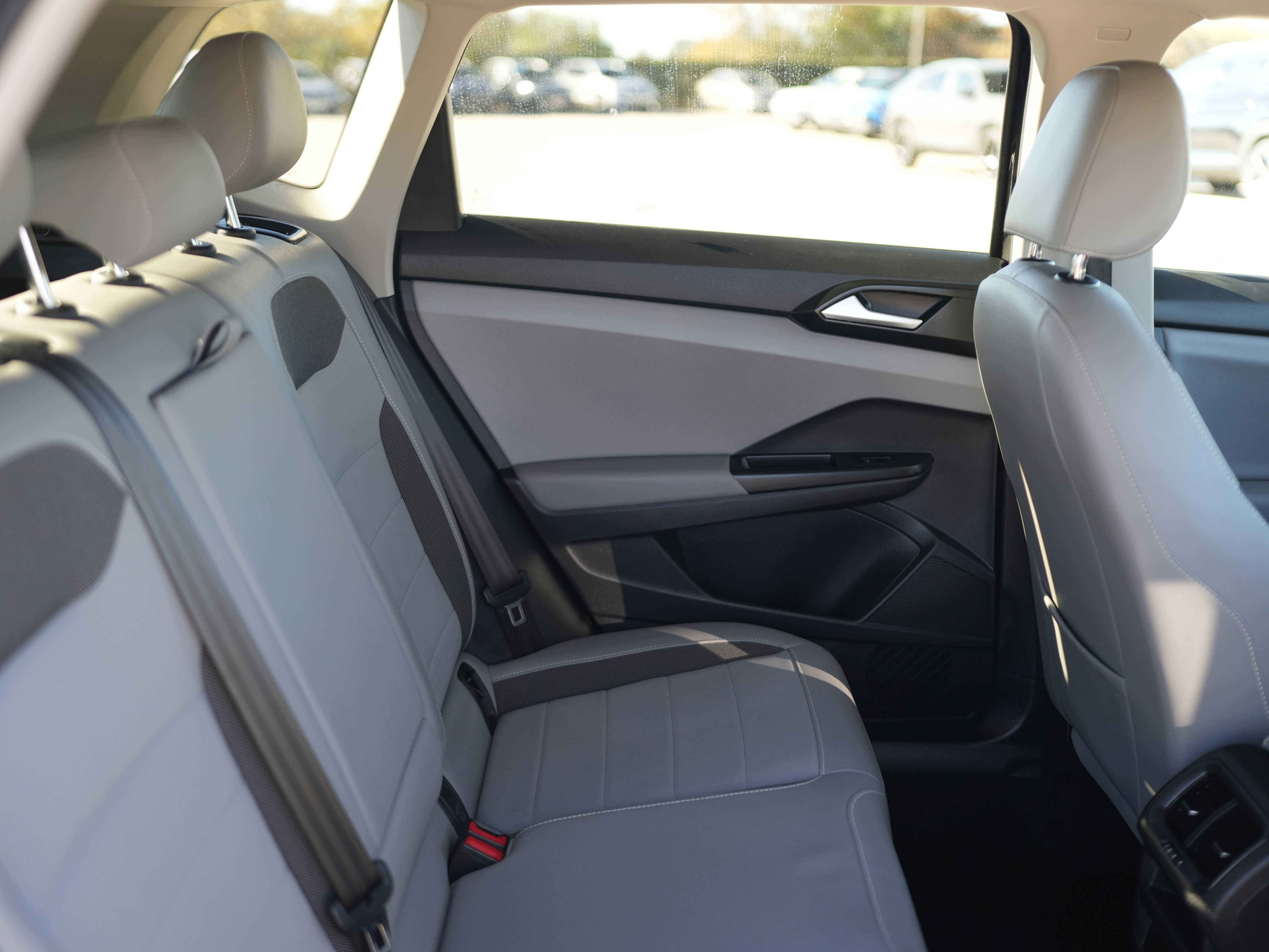 Used 2022 Volkswagen Taos SE w/ IQ.Drive SE Package image 23