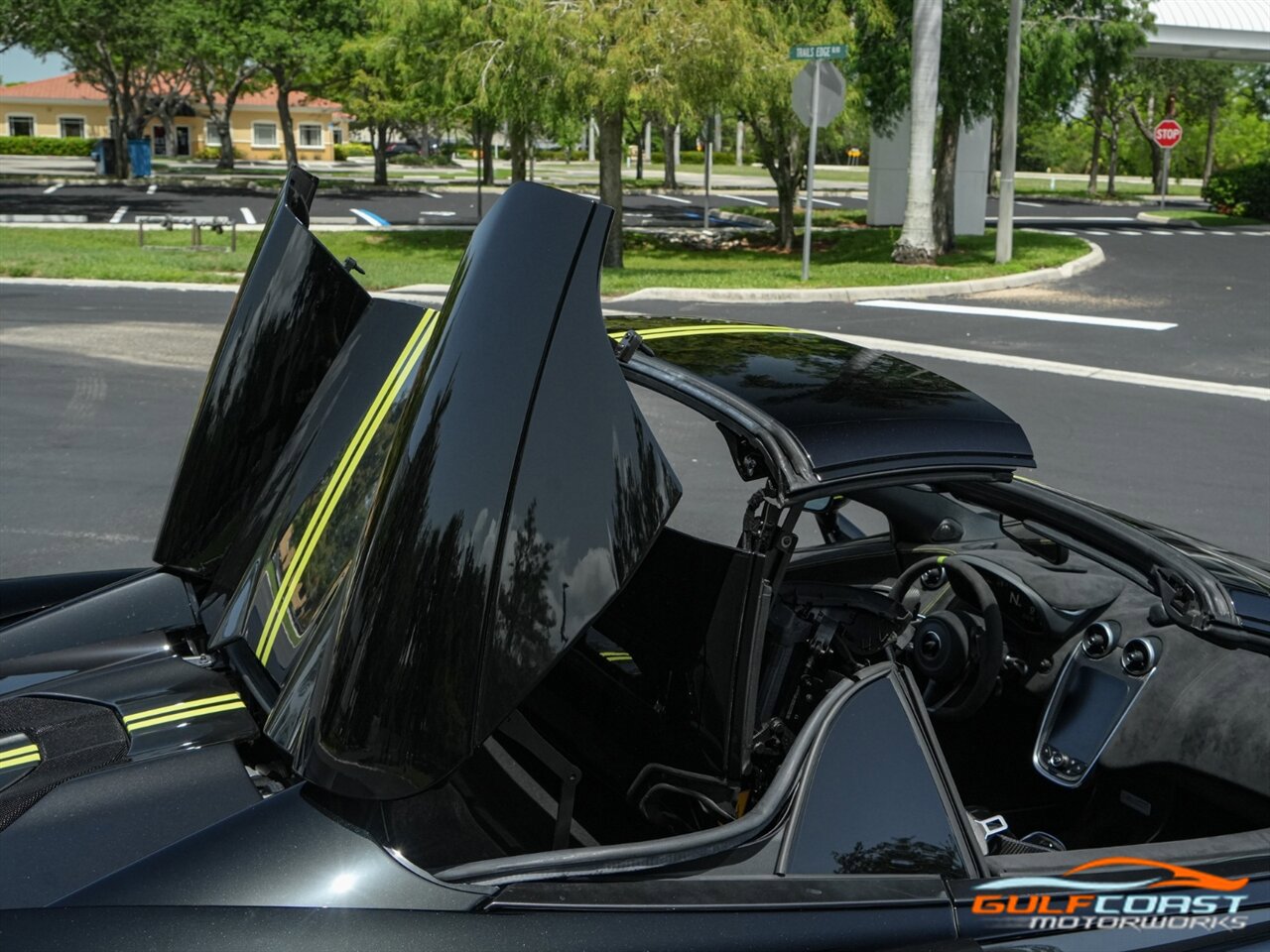 Used 2020 McLaren 600LT Spider image 55