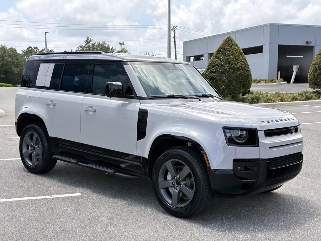 New 2026 Land Rover Defender 110 X-Dynamic SE AWD/4WD image 7
