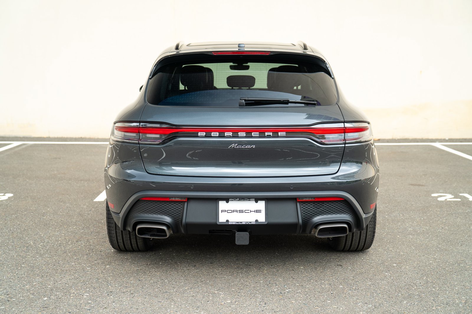 Certified 2026 Porsche Macan AWD/4WD image 7