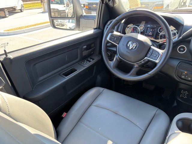 New 2026 RAM 2500 Tradesman AWD/4WD image 32