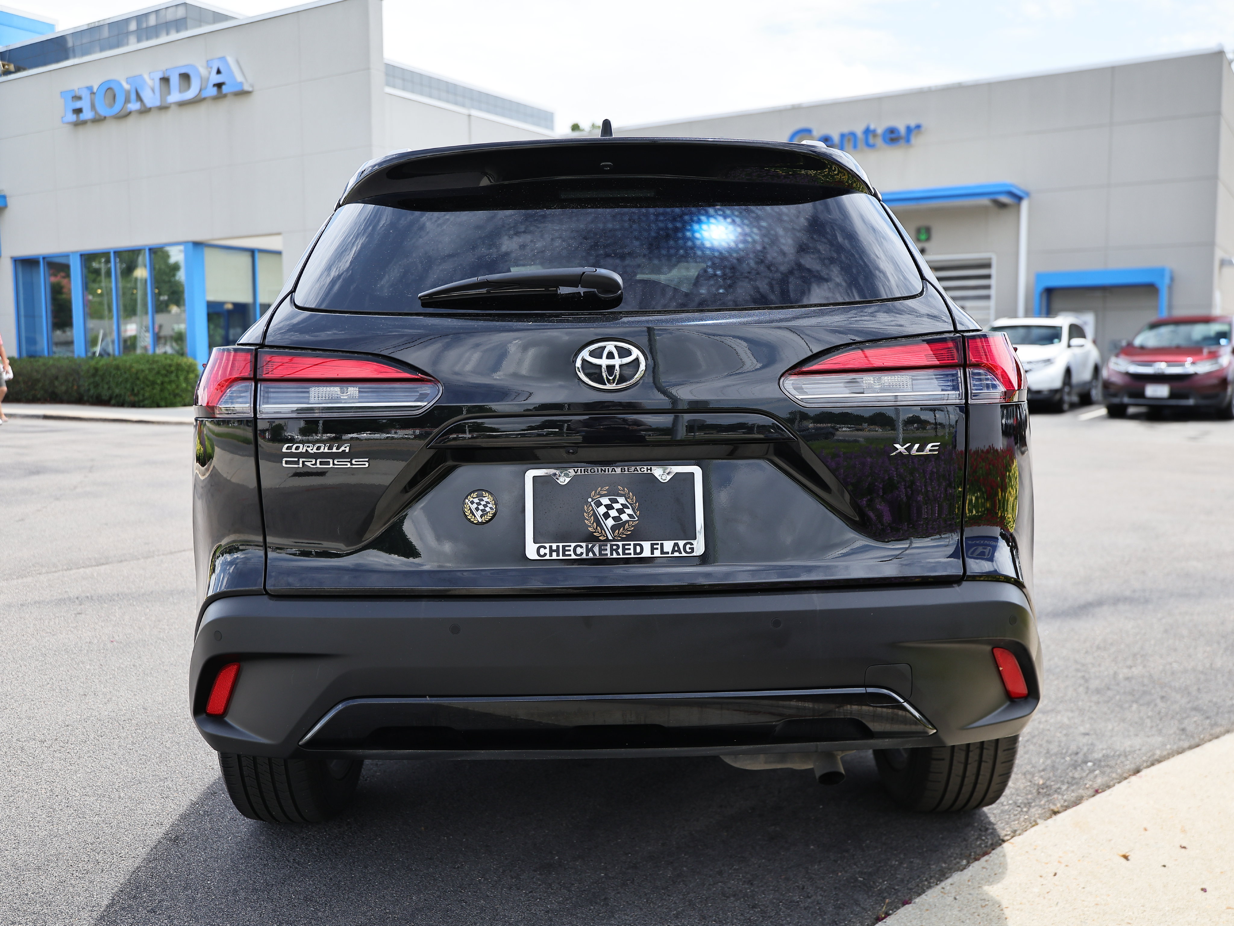 Used 2026 Toyota Corolla Cross XLE FWD image 10