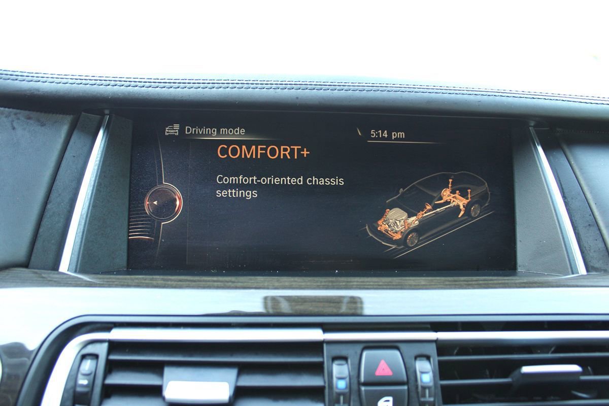 Used 2015 BMW 750Li RWD image 25