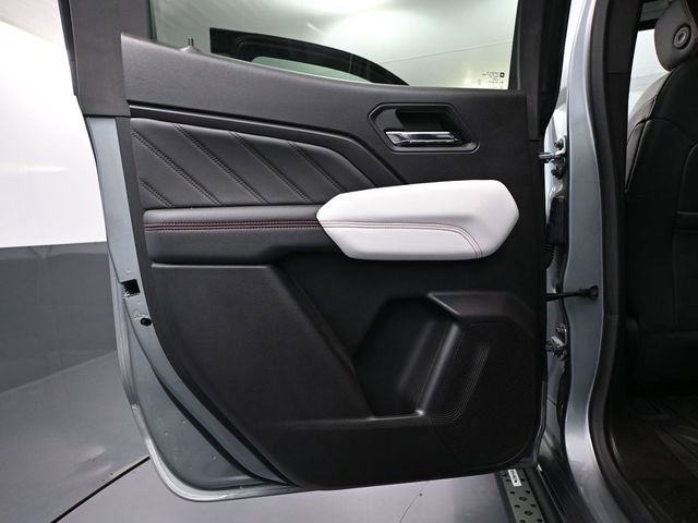 Used 2024 GMC Canyon AT4X image 41