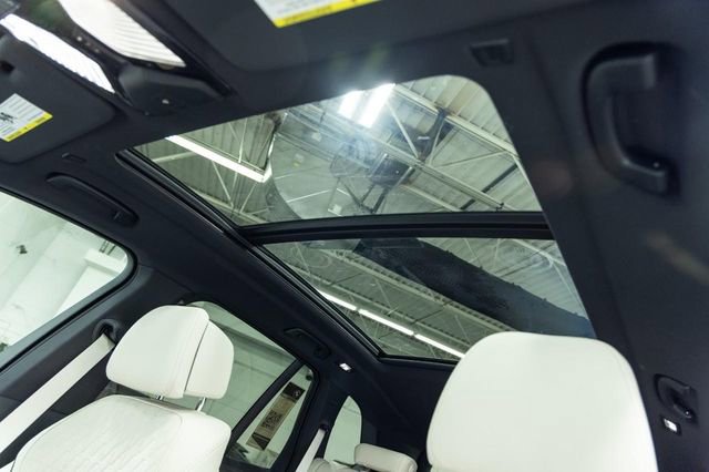 New 2026 BMW X5 xDrive50e image 16