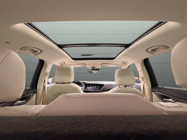 Used 2023 Buick Envision Avenir AWD/4WD image 17