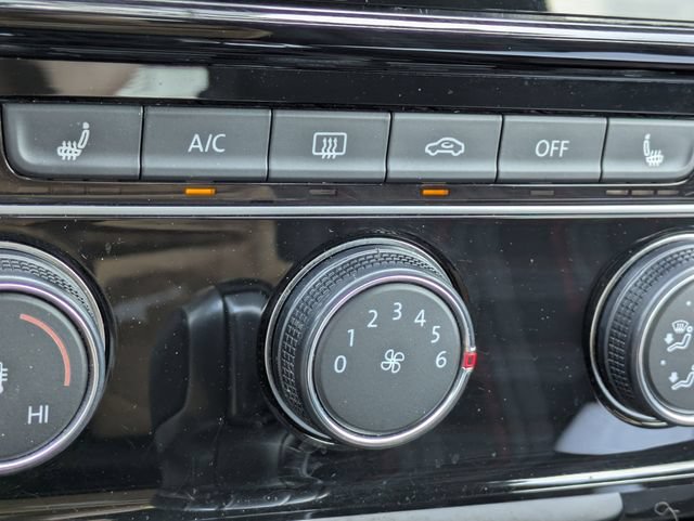 Used 2018 Volkswagen Golf 4-Door FWD image 24