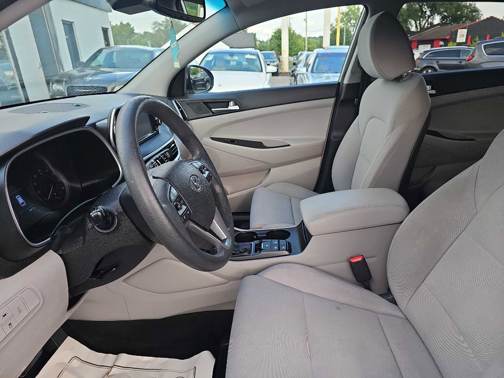Used 2019 Hyundai Tucson SE image 18