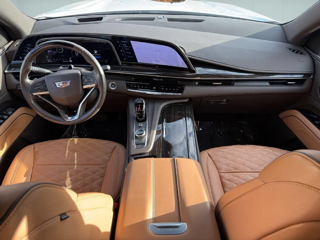 Used 2024 Cadillac Escalade Sport w/ Touring Package AWD/4WD image 29