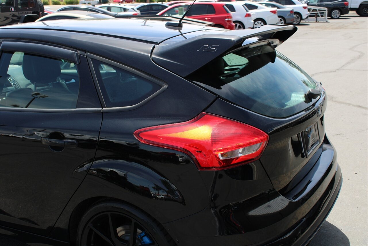 Used 2016 Ford Focus RS AWD/4WD image 9