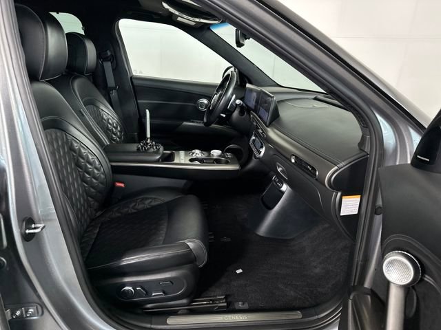 Used 2023 Genesis GV60 Performance image 28