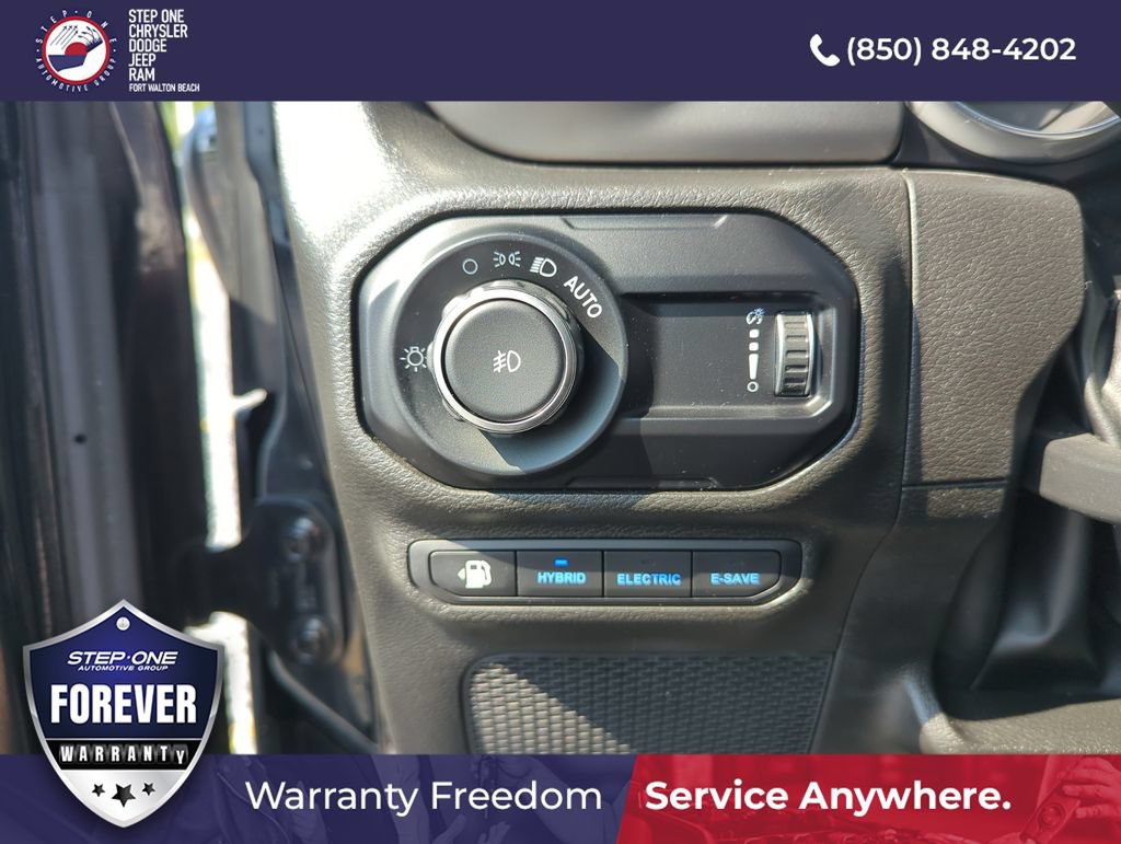 Used 2023 Jeep Wrangler Unlimited Rubicon 4xe w/ Safety Group AWD/4WD image 19