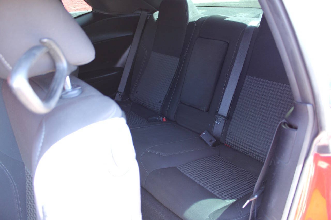 Used 2019 Dodge Challenger SXT w/ Blacktop Package RWD image 13