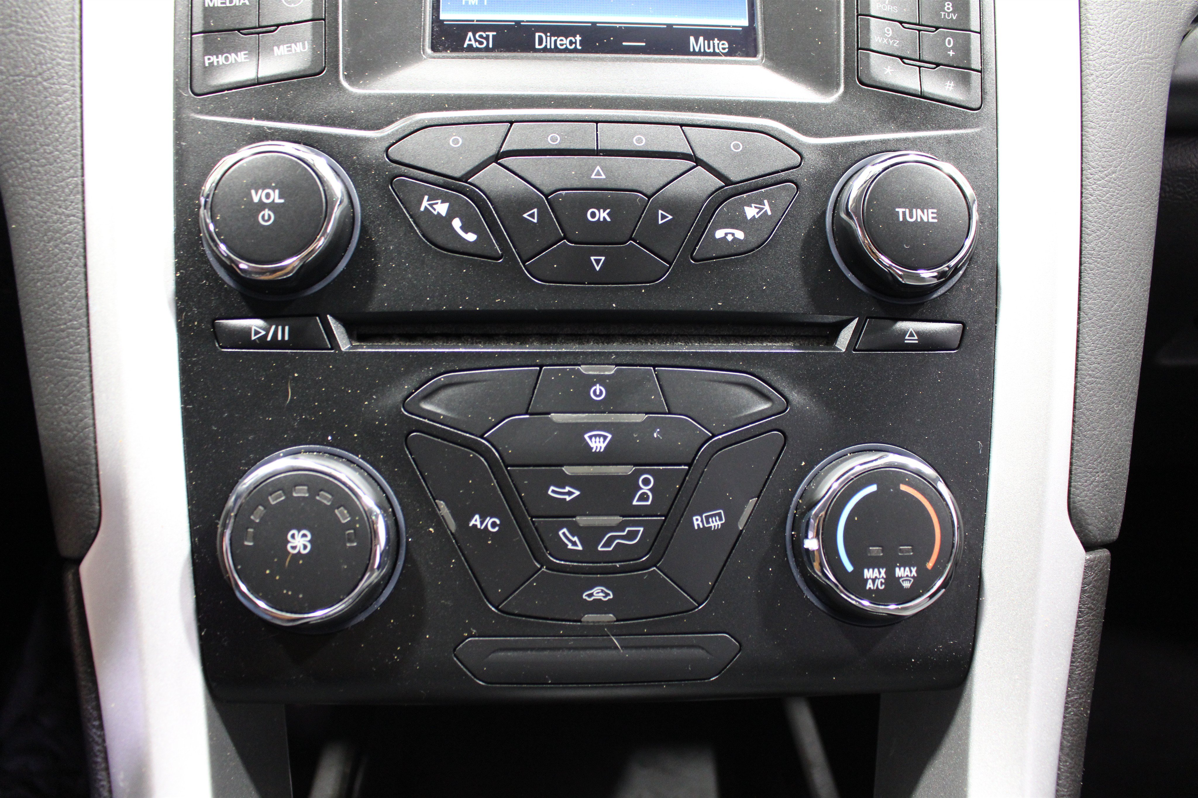 Used 2014 Ford Fusion S FWD image 14