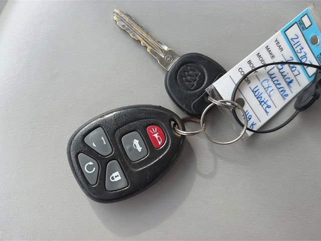 Used 2007 Buick Lucerne CXL FWD image 44
