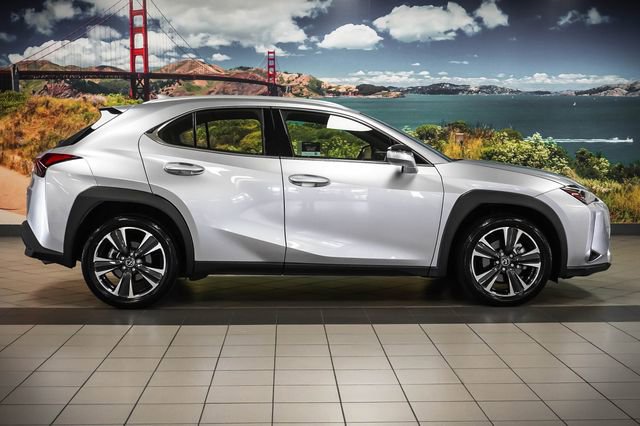 Certified 2025 Lexus UX 300h FWD image 5
