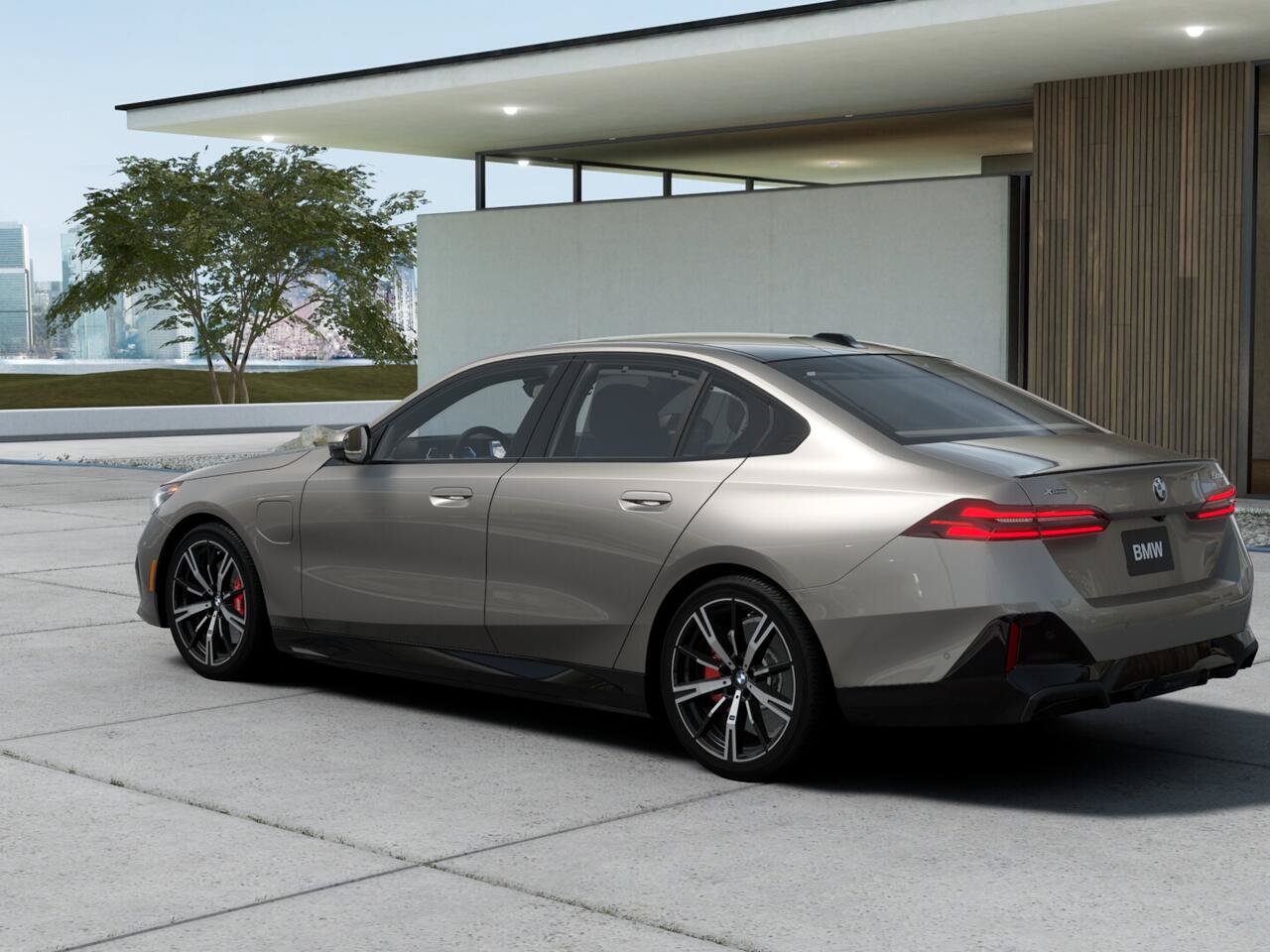 New 2027 BMW 550e xDrive w/ Executive Package AWD/4WD image 2
