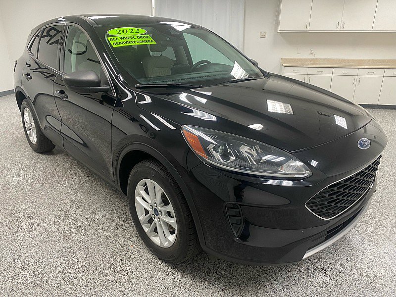 Used 2022 Ford Escape SE image 3