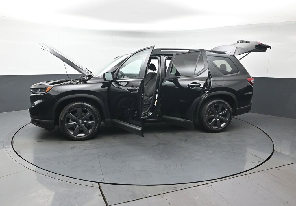 Certified 2025 Honda Pilot Sport image 47