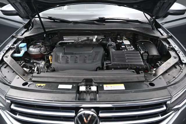 Used 2023 Volkswagen Tiguan SE FWD image 35