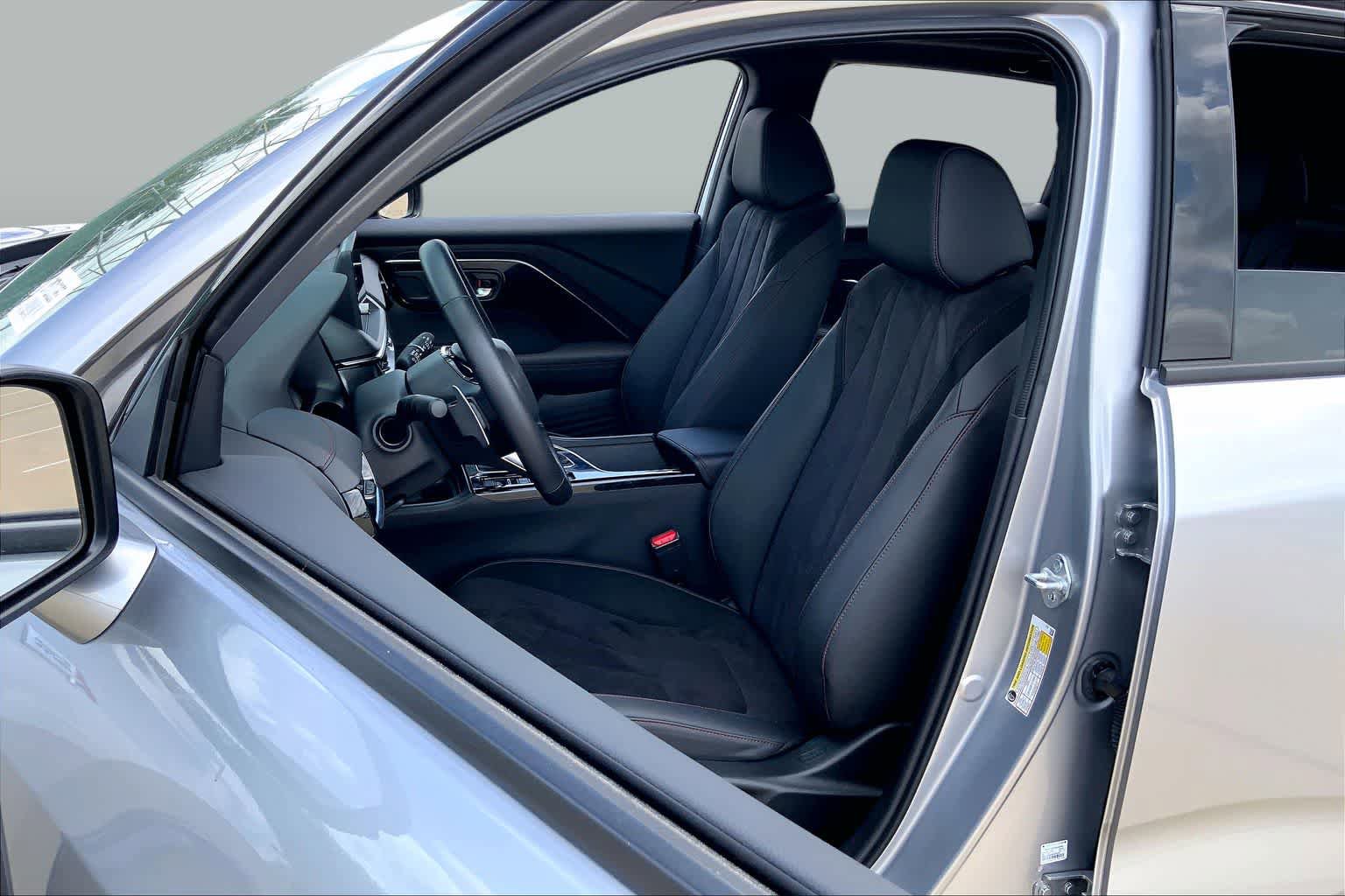 Used 2025 Acura ADX A-Spec AWD/4WD image 8