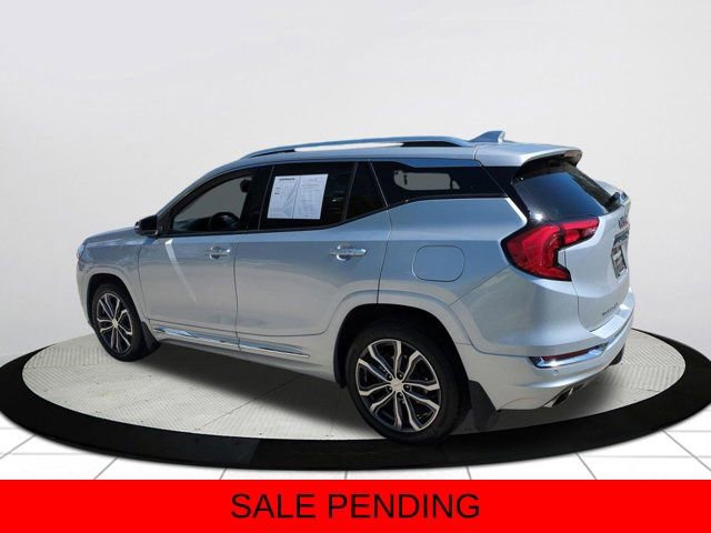 Used 2019 GMC Terrain Denali w/ Advanced Safety Package image 5