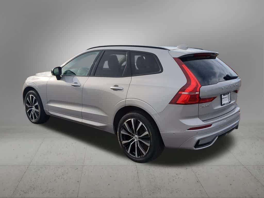 Certified 2023 Volvo XC60 B5 Plus w/ Climate Package AWD/4WD image 4