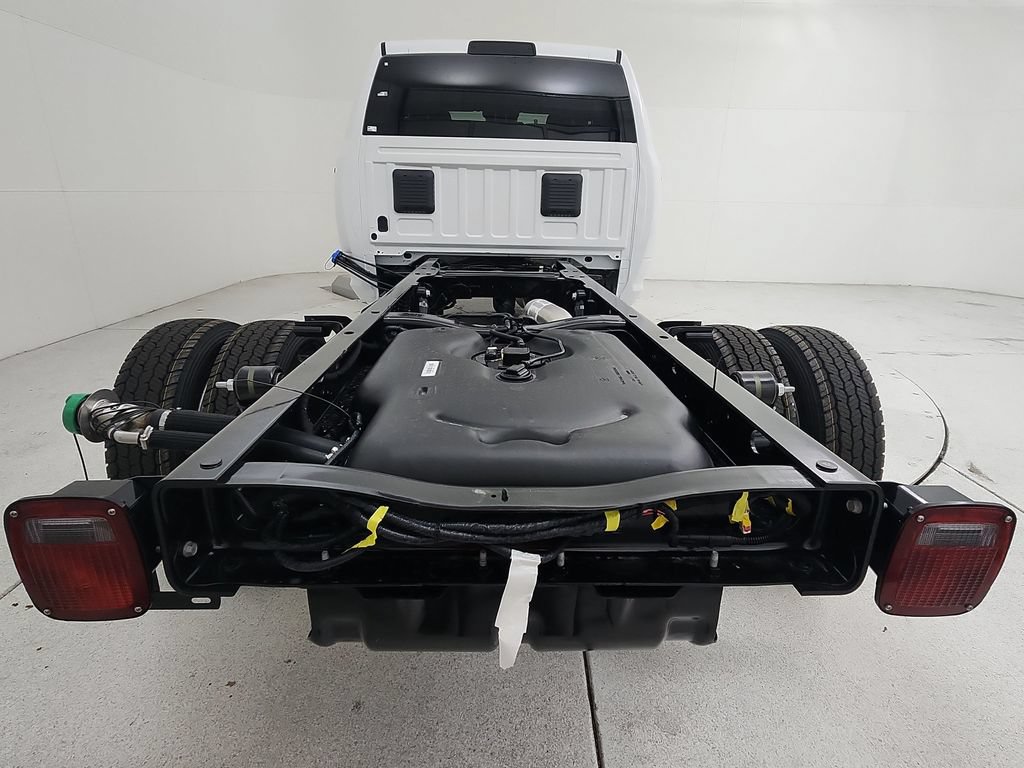 New 2026 RAM 4500 Tradesman w/ Chrome Appearance Group AWD/4WD image 7
