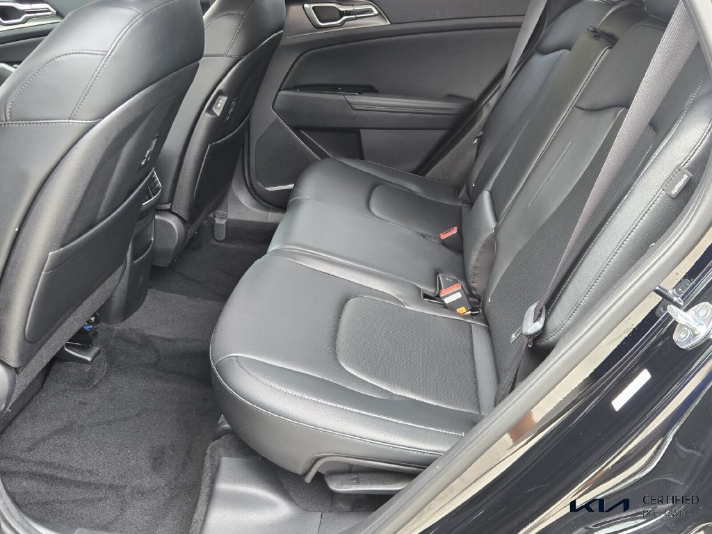 Certified 2024 Kia Sportage EX FWD image 11