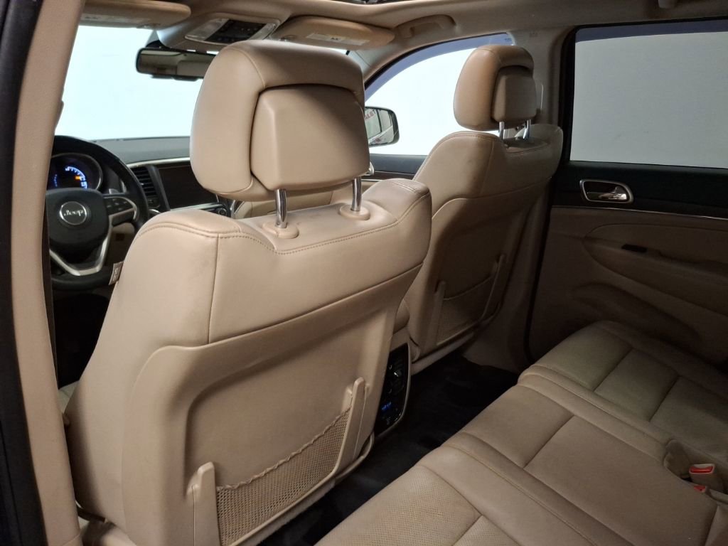 Used 2015 Jeep Grand Cherokee Limited w/ Luxury Group II image 15