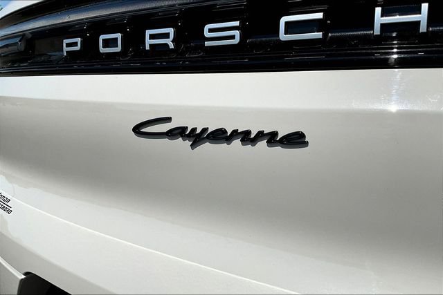 Used 2026 Porsche Cayenne image 23