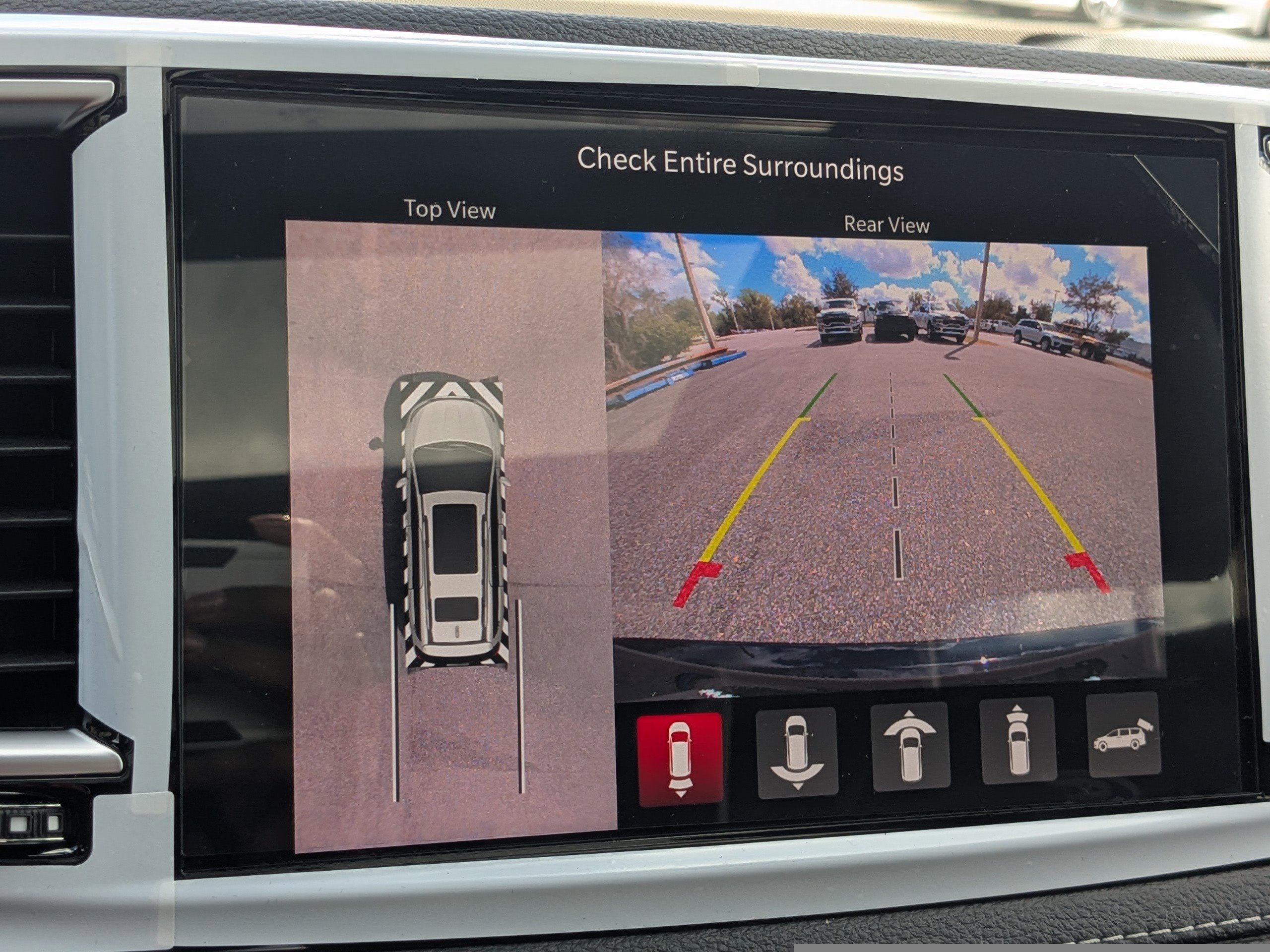 New 2026 Chrysler Pacifica Limited image 20