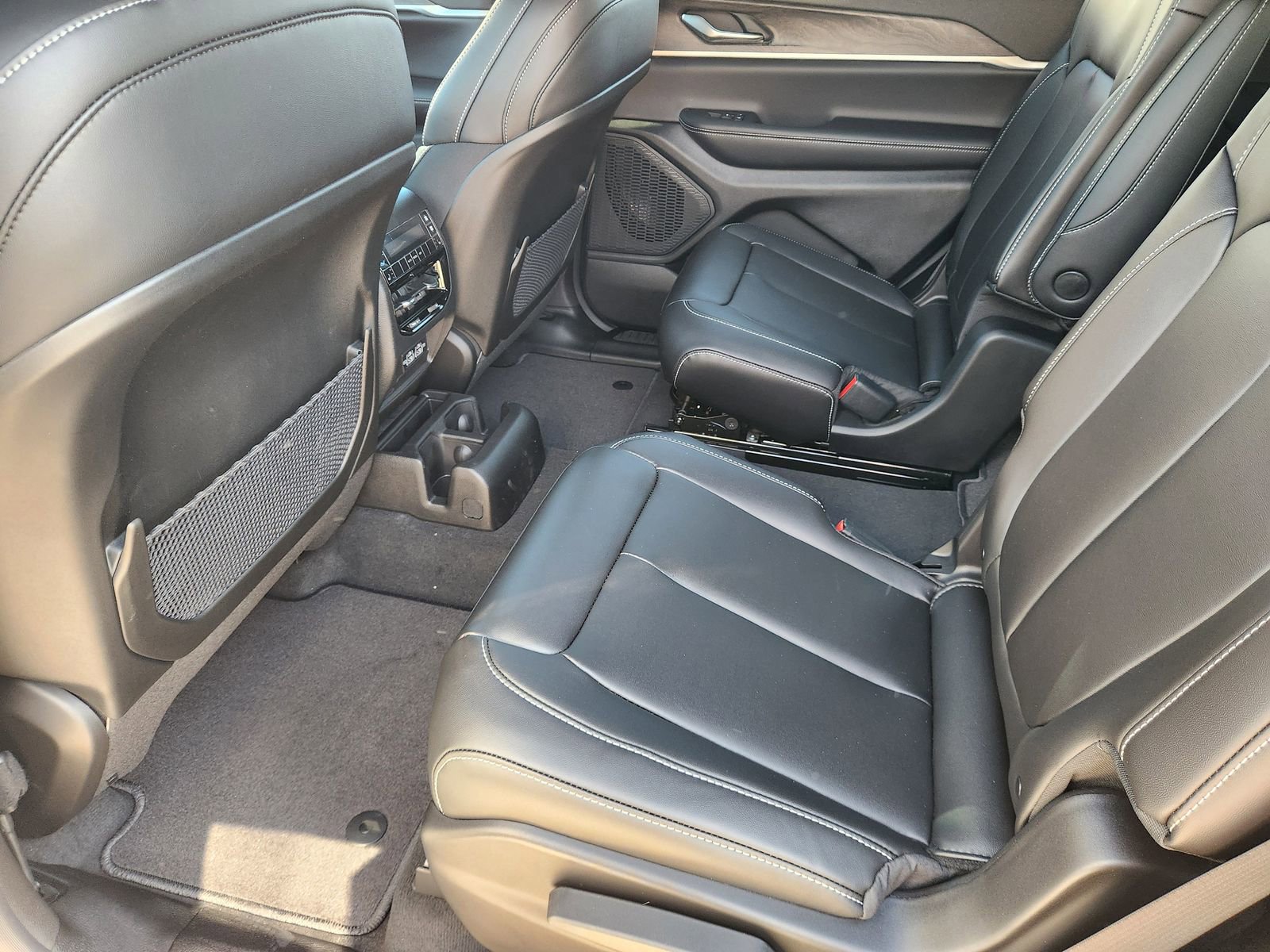 New 2025 Jeep Grand Cherokee L Limited image 22