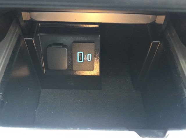 Certified 2023 Ford Explorer XLT w/ Equipment Group 202A image 38