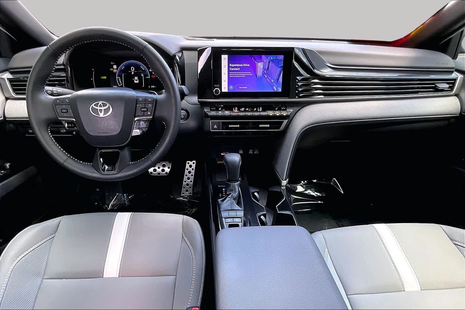 Used 2026 Toyota Camry SE w/ Convenience Package FWD image 15