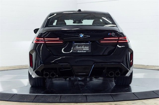 New 2026 BMW M5 image 10