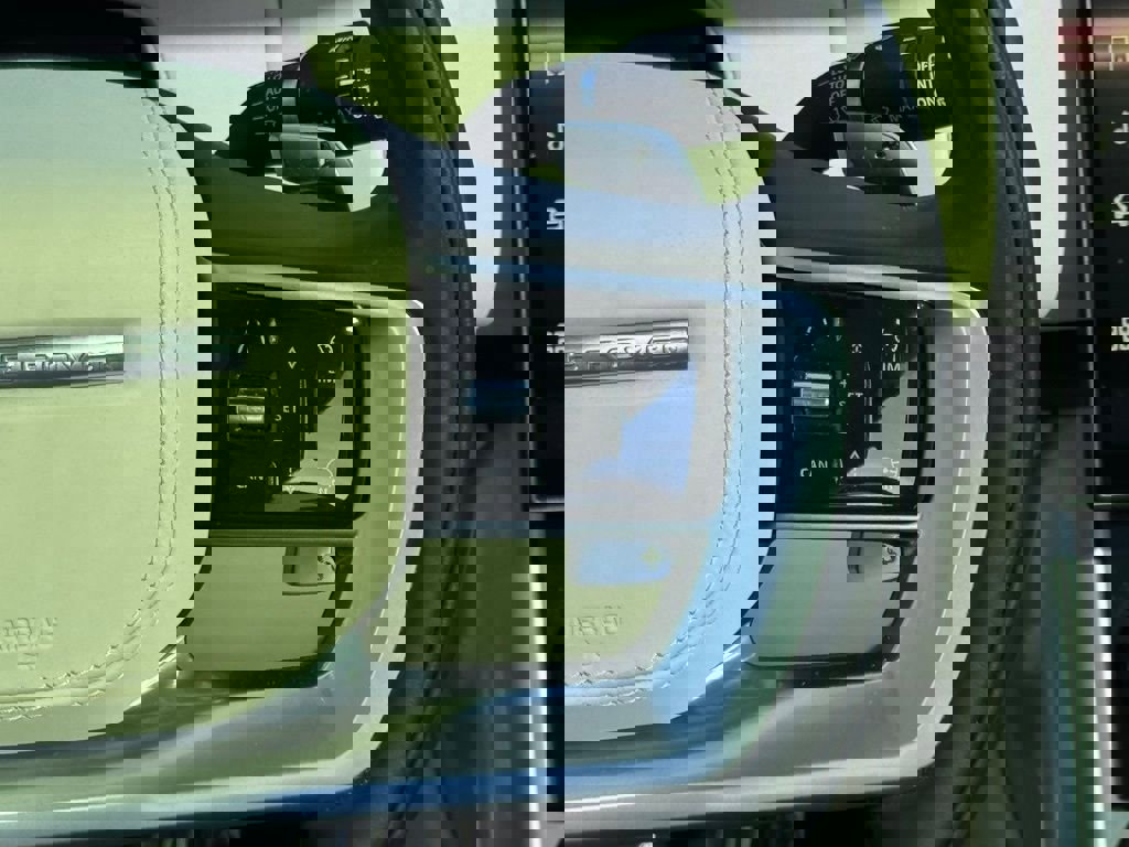 Used 2023 Land Rover Range Rover SE image 26