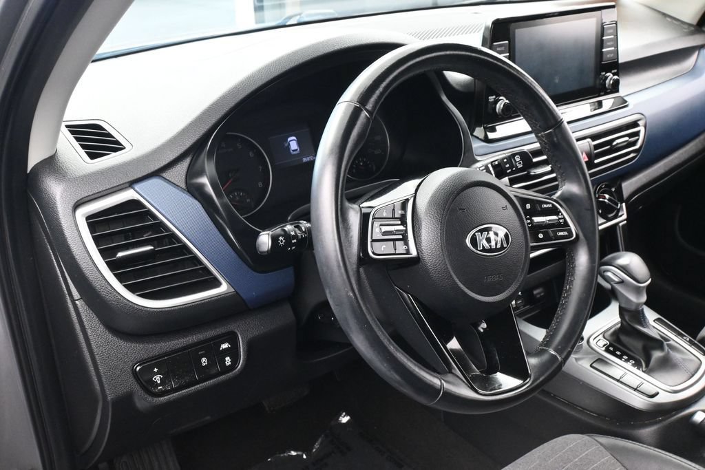 Used 2021 Kia Seltos S FWD image 15